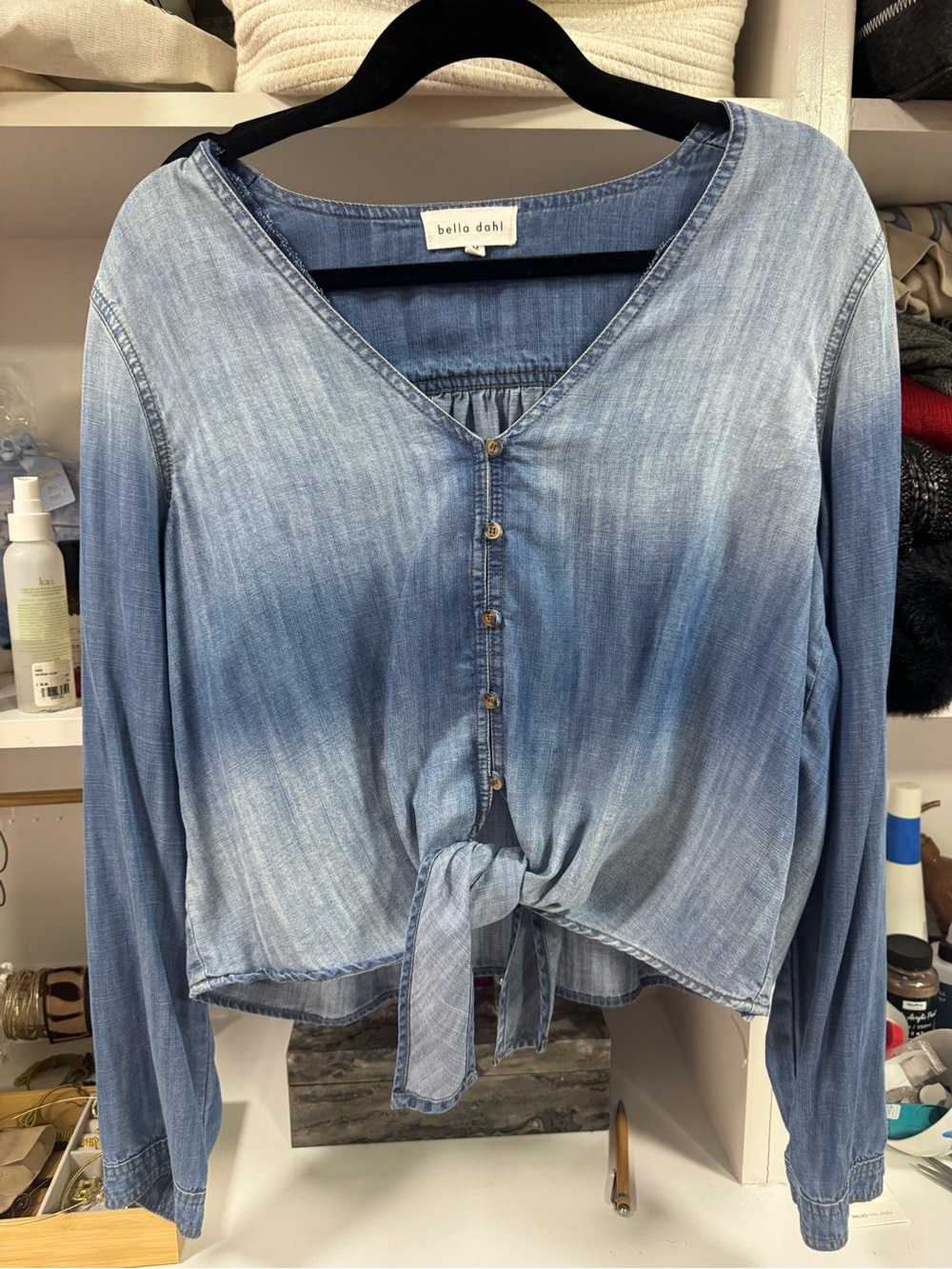 Bella Dahl Chambray Tie Front Top Size M | Soft Denim Blouse Casual Chic - Picture 2 of 8